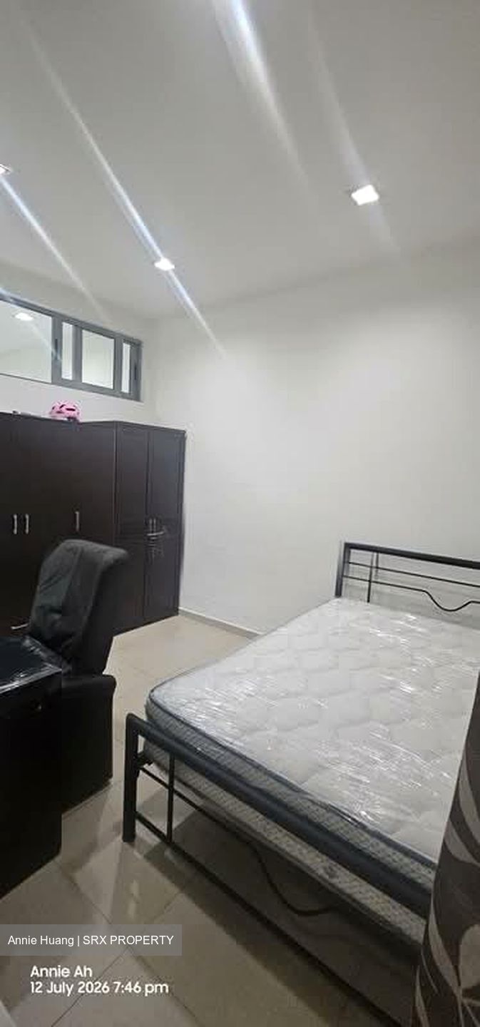 Sembawang Hills Estate (D20), Terrace #583948141